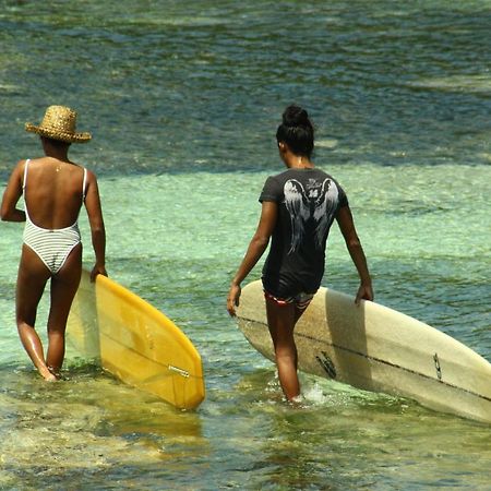 "Triangle Hut" Camp Fuego Siargao Hotel Catangnan Luaran gambar