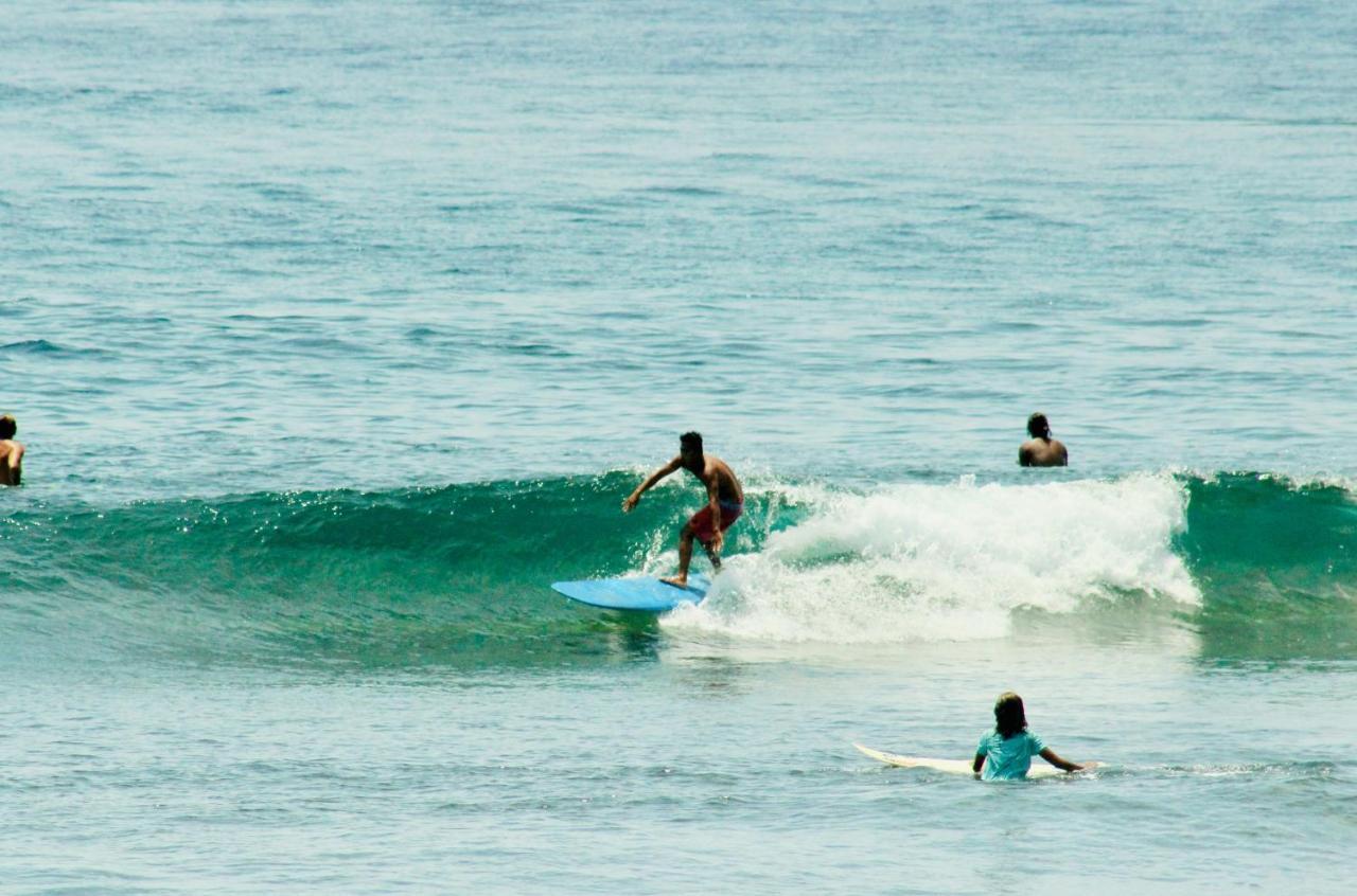 "Triangle Hut" Camp Fuego Siargao Hotel Catangnan Luaran gambar